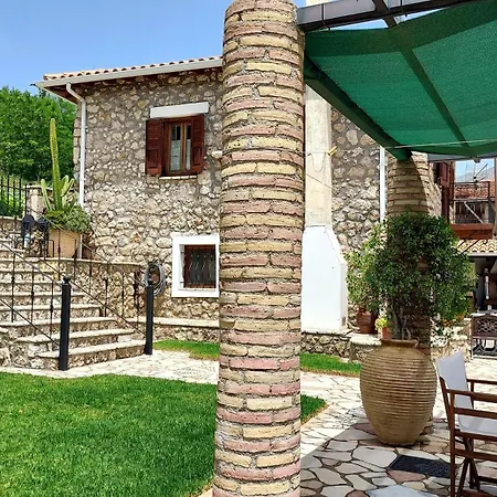 Three Hearts Feriehus Ágios Pétros