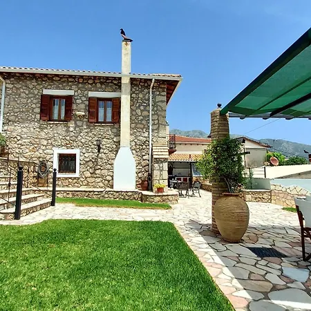 Three Hearts Feriehus Ágios Pétros